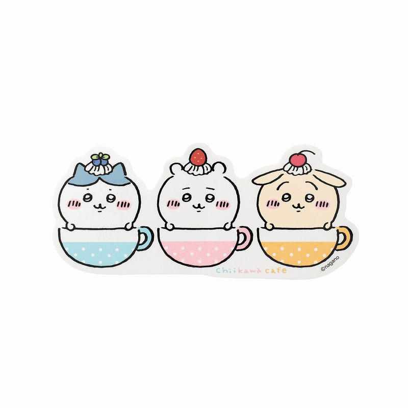 吉伊卡哇咖啡 輕鬆切割大貼紙（杯中吉伊卡哇） ちいかわカフェ ゆるカットビッグステッカー（カップインちいかわ）