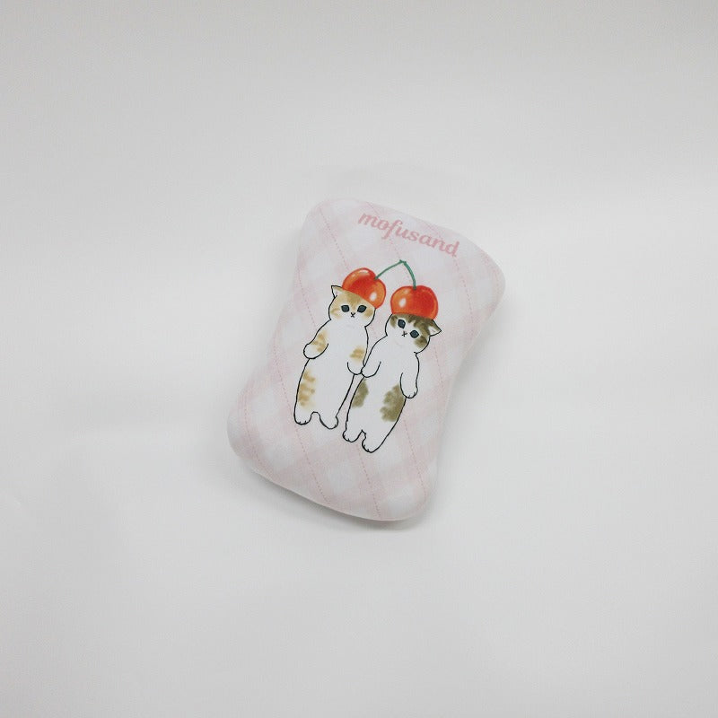 mofusand 安全帶墊子（櫻桃） mofusand シートベルトクッション(さくらんぼにゃん)